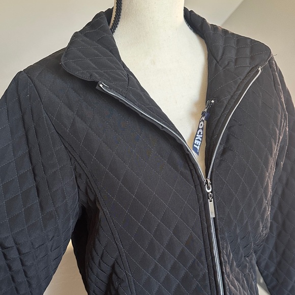 VANTAGE Quilted Hooded Zip Front Women's Jacket - Black - Picture 3 of 6